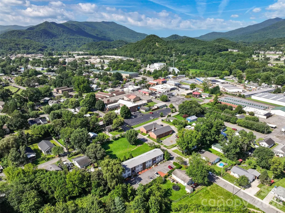 237 Camelot Drive #B Waynesville, NC 28786