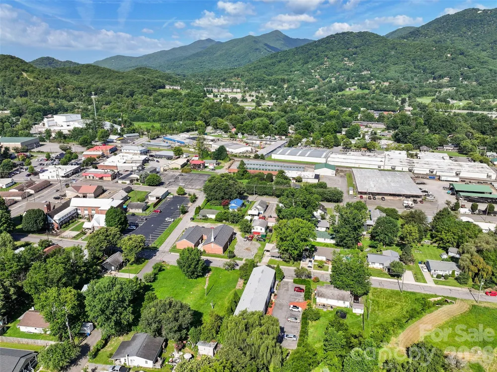237 Camelot Drive #B Waynesville, NC 28786