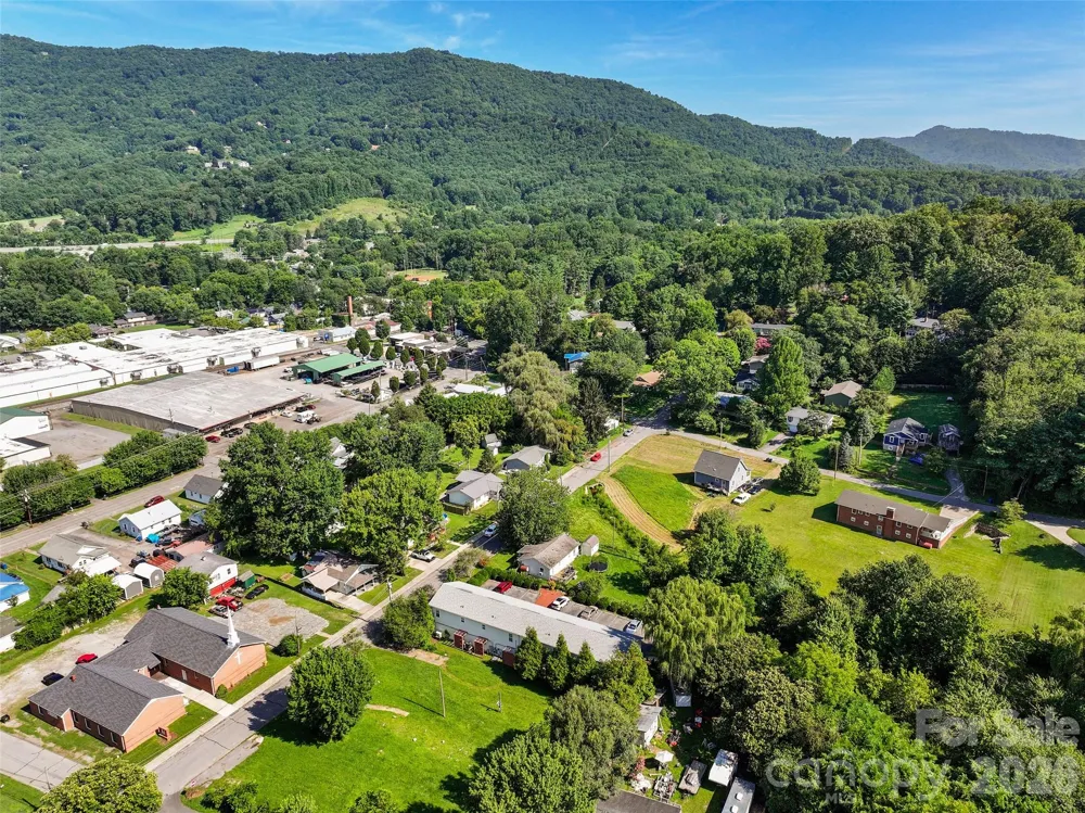 237 Camelot Drive #B Waynesville, NC 28786
