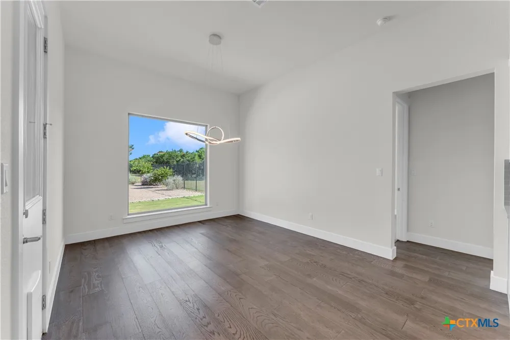 2140 Carpenter Loop Burnet, TX 78611
