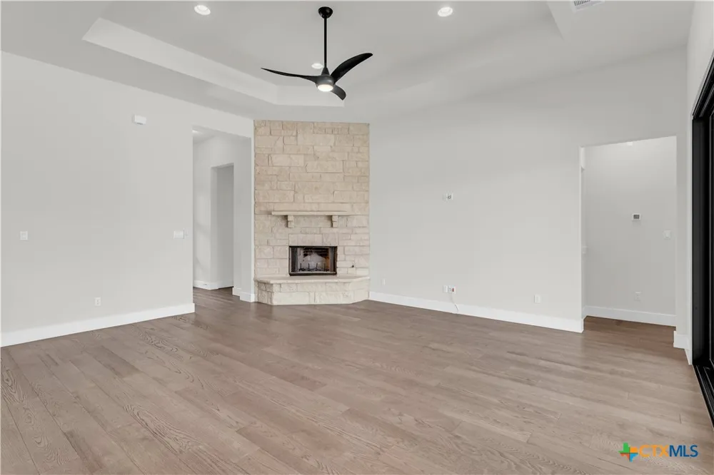 2140 Carpenter Loop Burnet, TX 78611