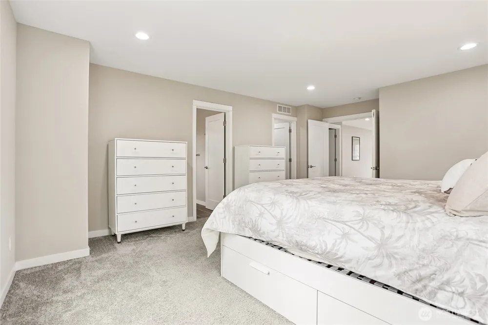 4314 137th Place SW Lynnwood, WA 98087
