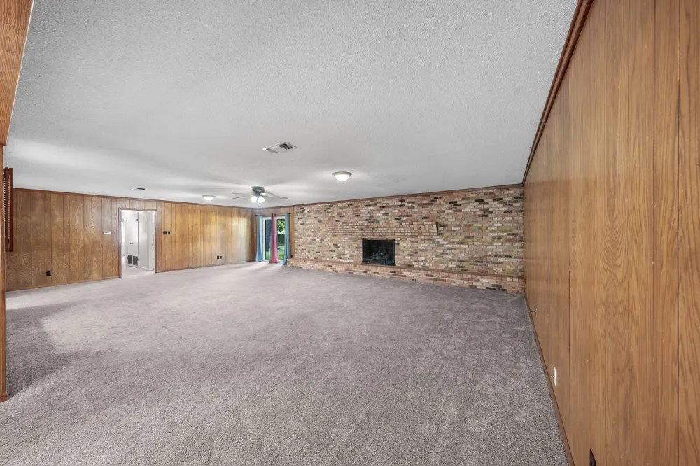 300 Merrell Drive Sulphur Springs, TX 75482