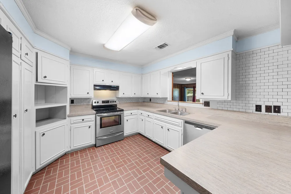 300 Merrell Drive Sulphur Springs, TX 75482