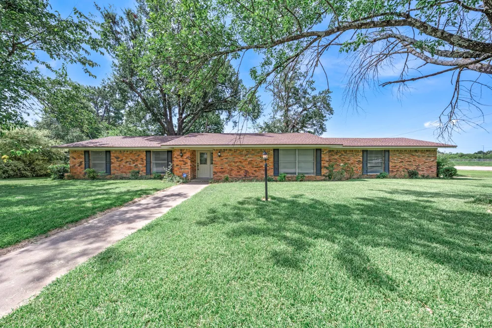 300 Merrell Drive Sulphur Springs, TX 75482