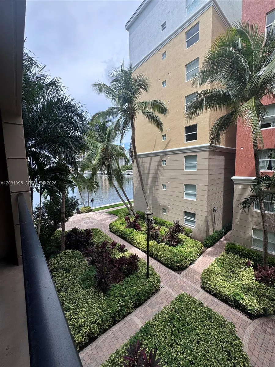 17100 Bay Rd #1309 Sunny Isles Beach, FL 33160