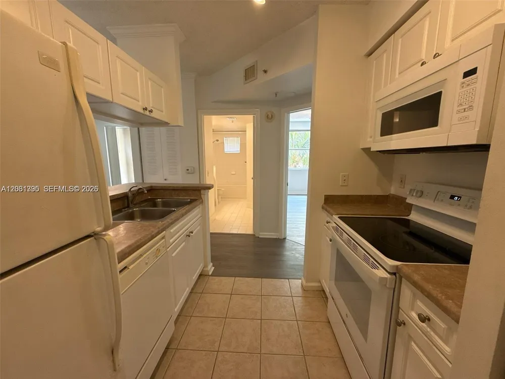 17100 Bay Rd #1309 Sunny Isles Beach, FL 33160