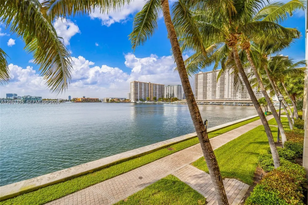 17100 Bay Rd #1309 Sunny Isles Beach, FL 33160