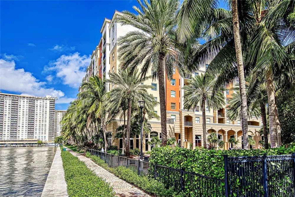 17100 Bay Rd #1309 Sunny Isles Beach, FL 33160