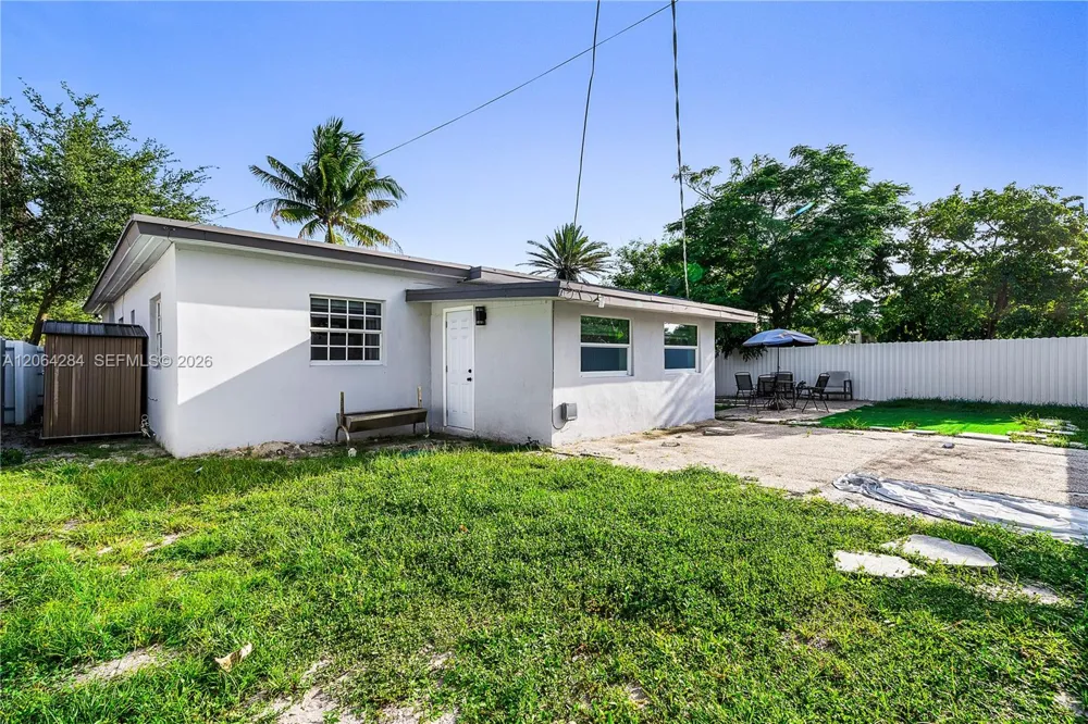 315 NW 106th ST Miami, FL 33150