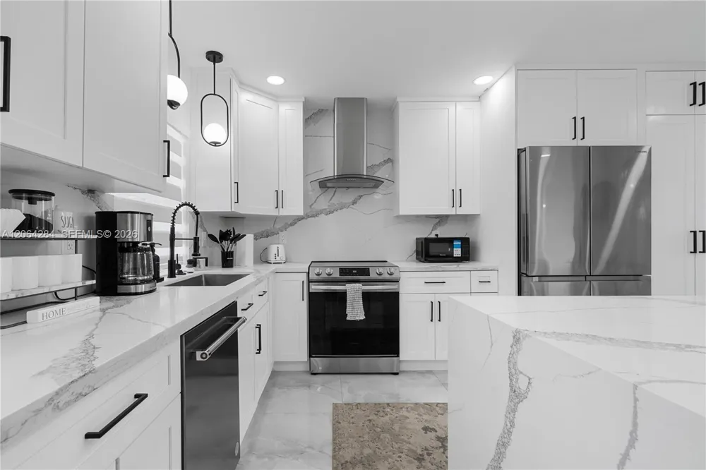 315 NW 106th ST Miami, FL 33150