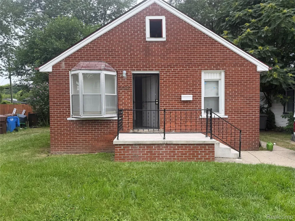 3322 Isabelle Street Inkster City, MI 48141