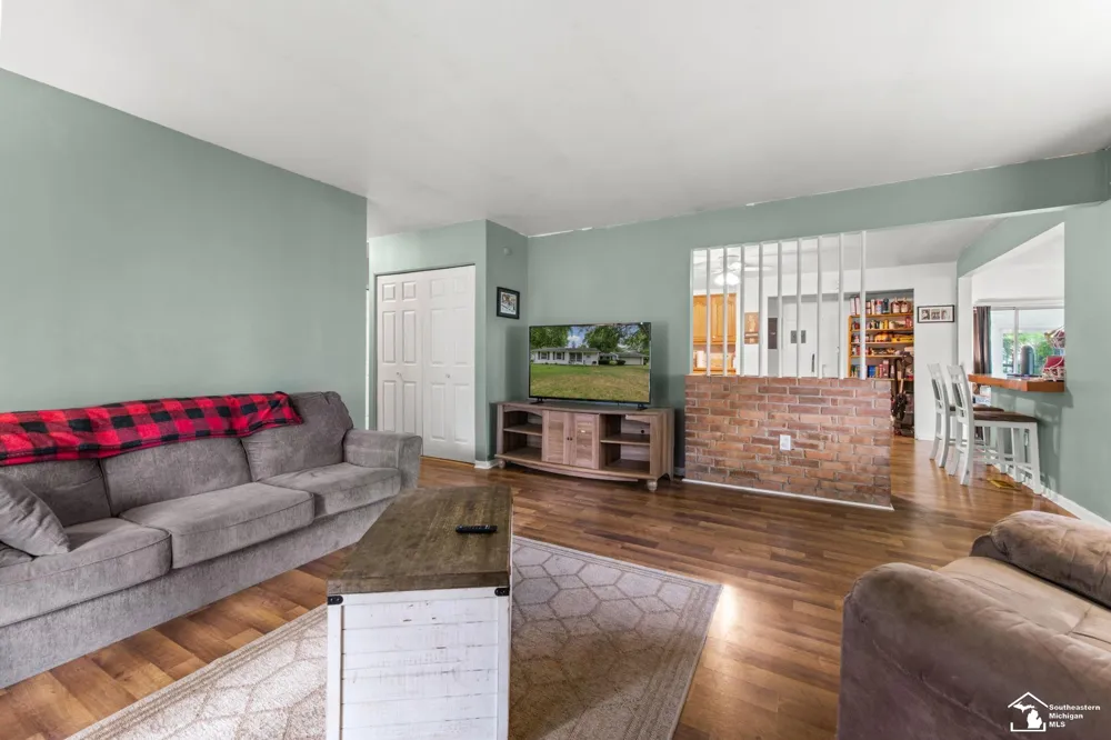 1363 W Temperance Road Bedford Township, MI 48182