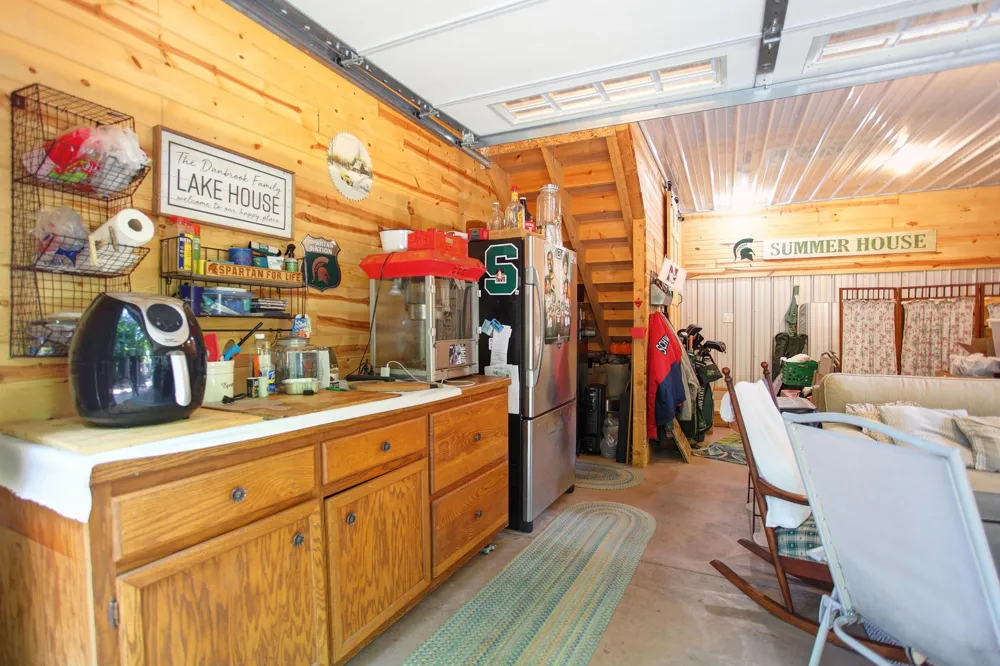 2701 Crescent Shores Drive Long Lake Township, MI 49685
