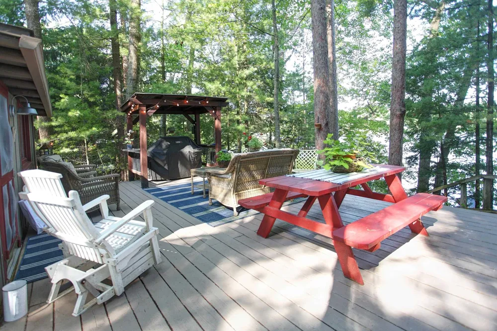2701 Crescent Shores Drive Long Lake Township, MI 49685