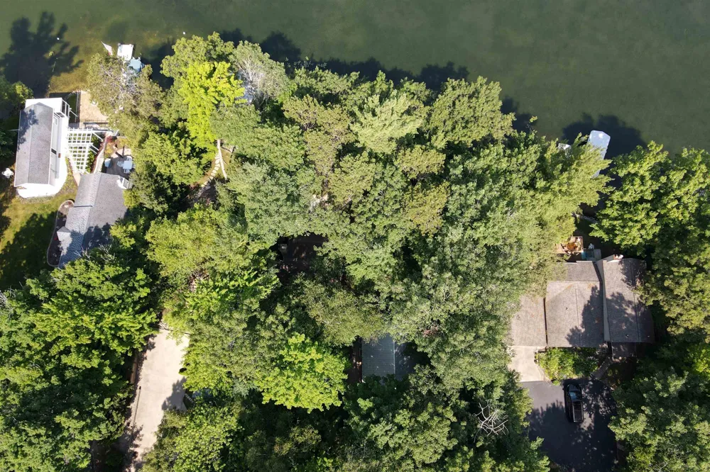 2701 Crescent Shores Drive Long Lake Township, MI 49685