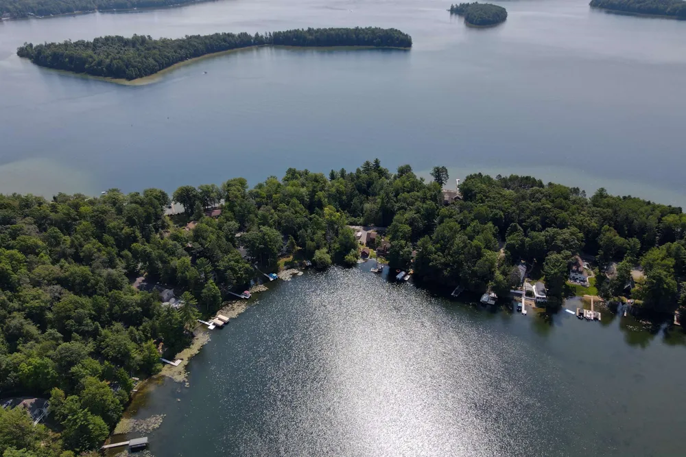 2701 Crescent Shores Drive Long Lake Township, MI 49685