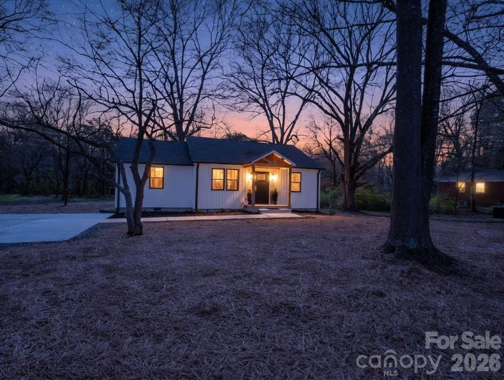 1325 W NC Hwy 150 Highway Lincolnton, NC 28092