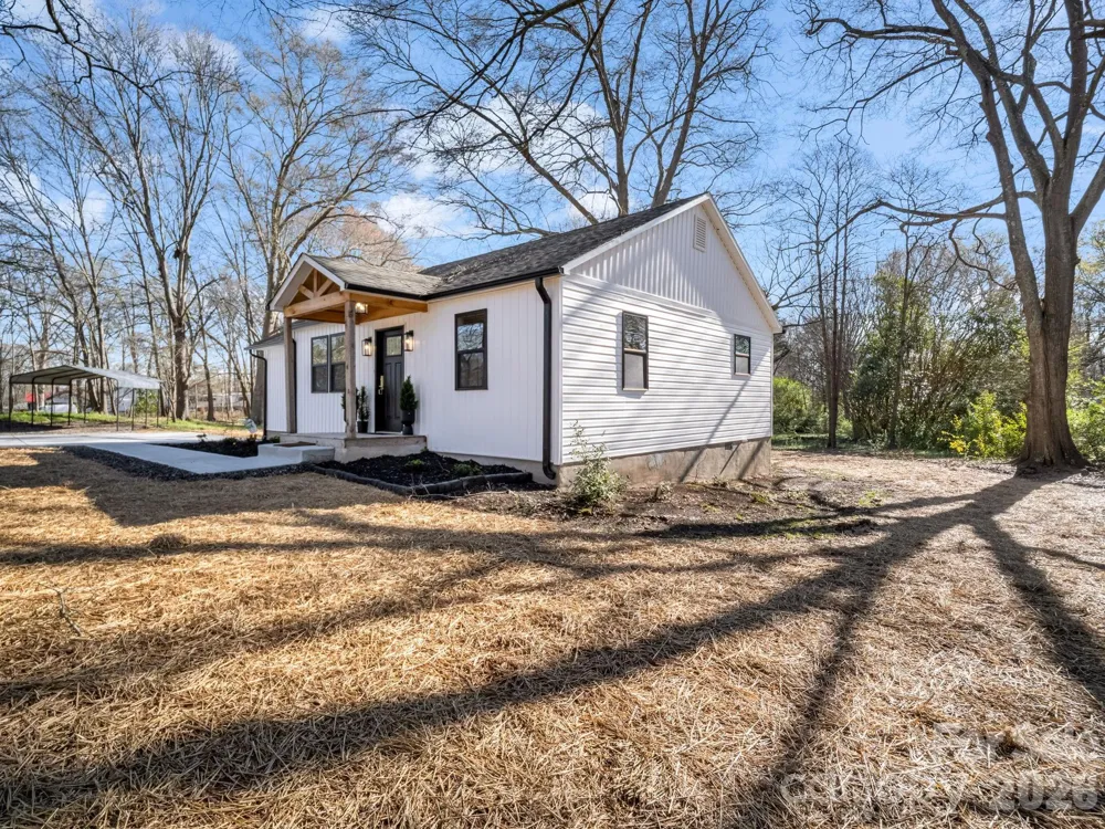 1325 W NC Hwy 150 Highway Lincolnton, NC 28092