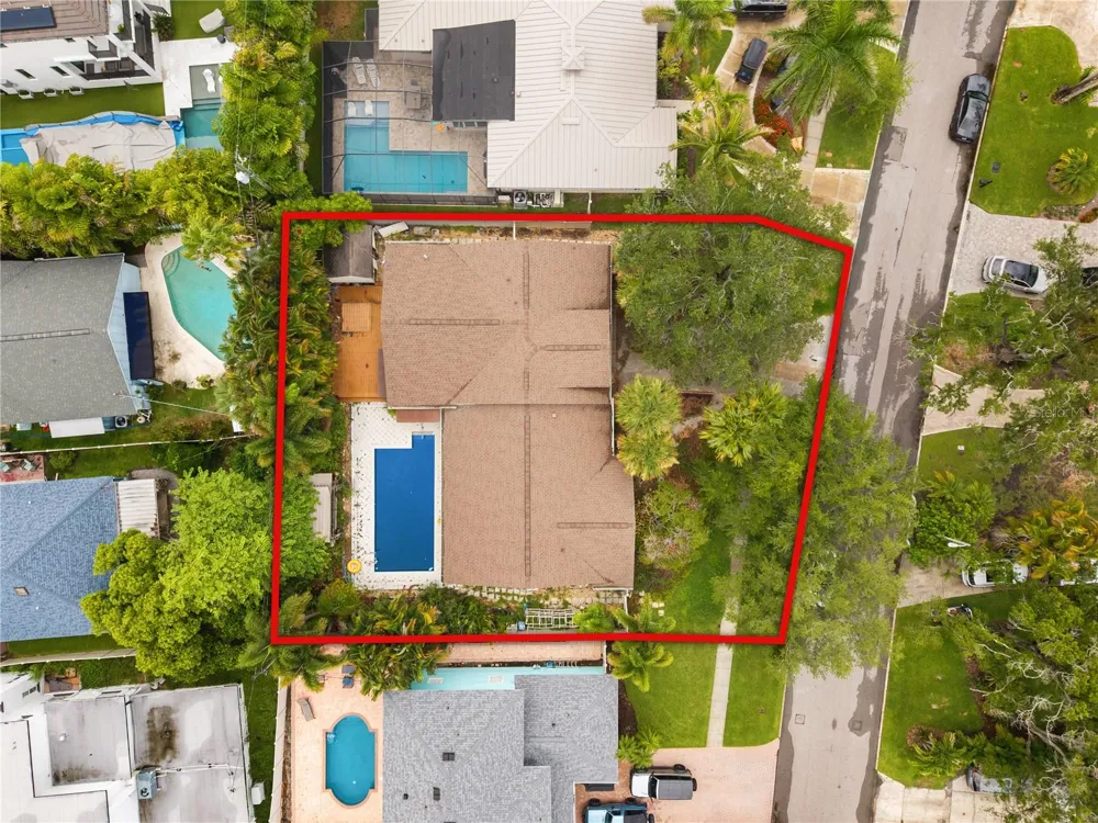 410 ERIE AVENUE Tampa, FL 33606