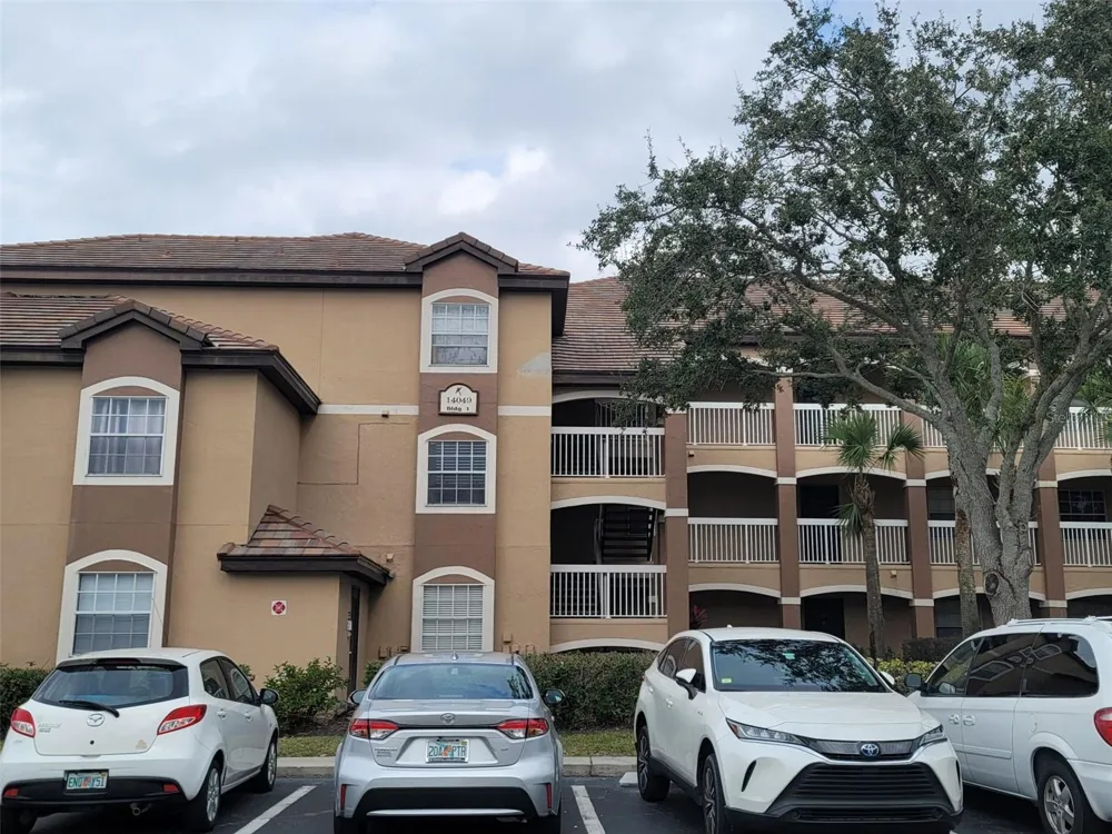 14049 FAIRWAY ISLAND DRIVE #123 Orlando, FL 32837