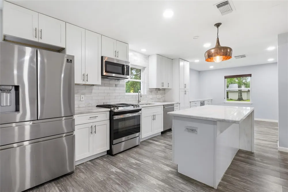 5347 Rutherglenn Drive Houston, TX 77096