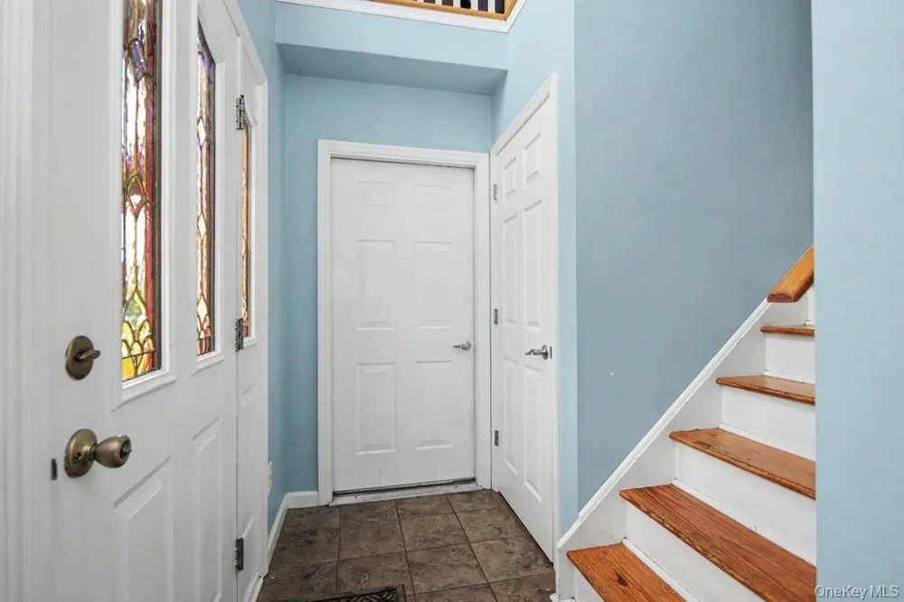 71 Dellwood Court Westtown, NY 10998