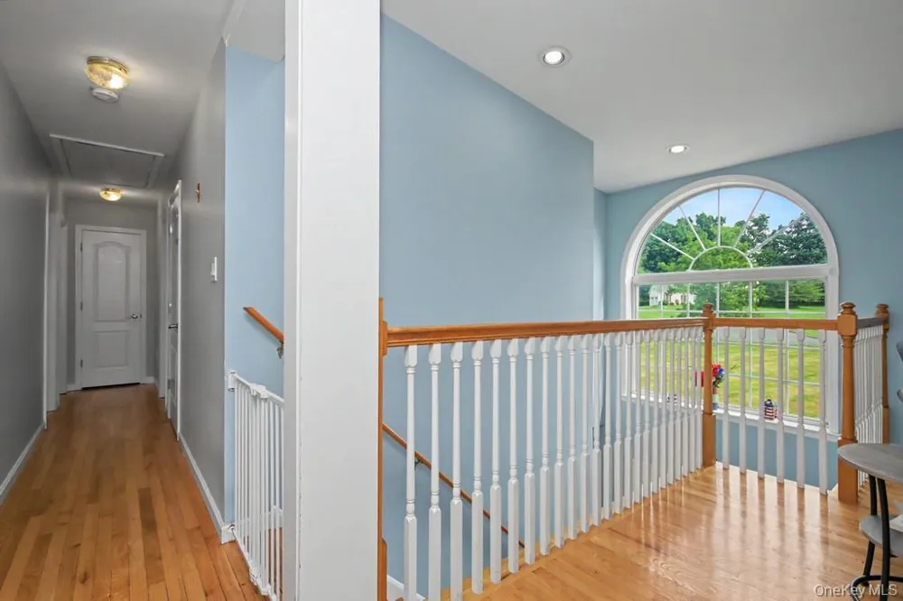 71 Dellwood Court Westtown, NY 10998