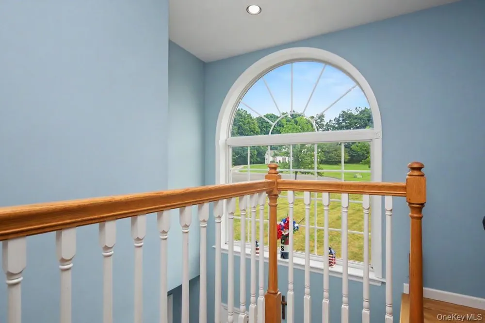71 Dellwood Court Westtown, NY 10998
