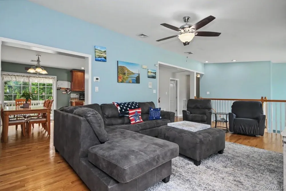 71 Dellwood Court Westtown, NY 10998