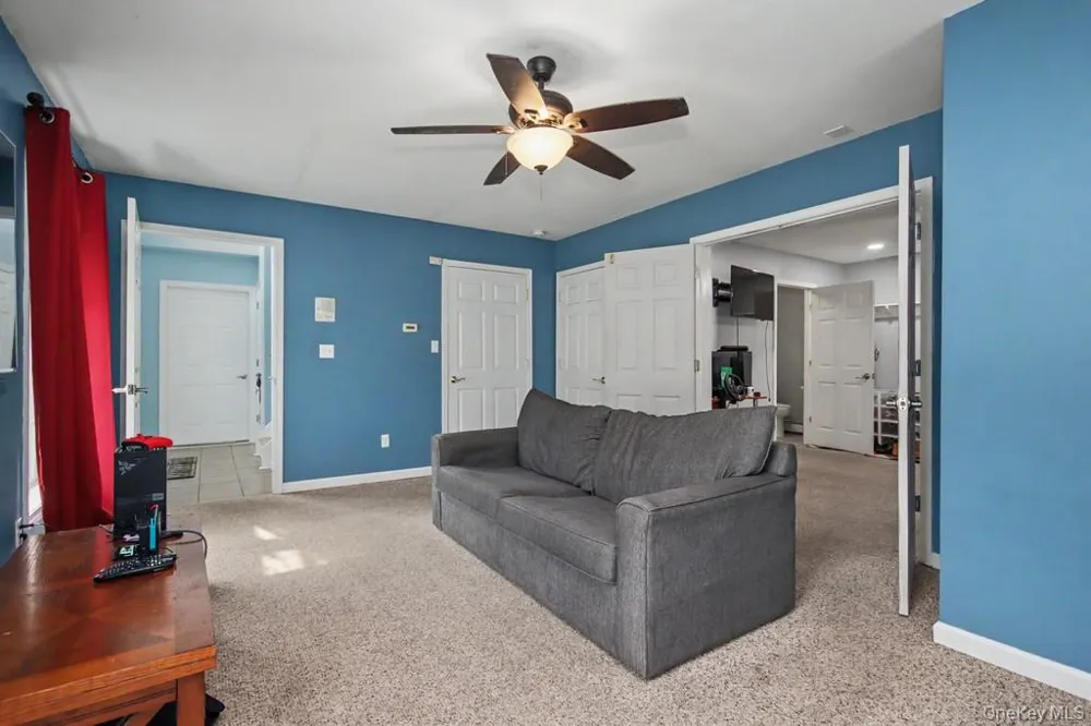 71 Dellwood Court Westtown, NY 10998