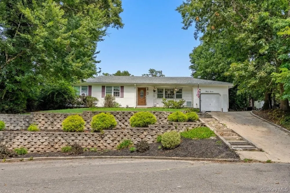 37 Black Locust Avenue East Setauket, NY 11733
