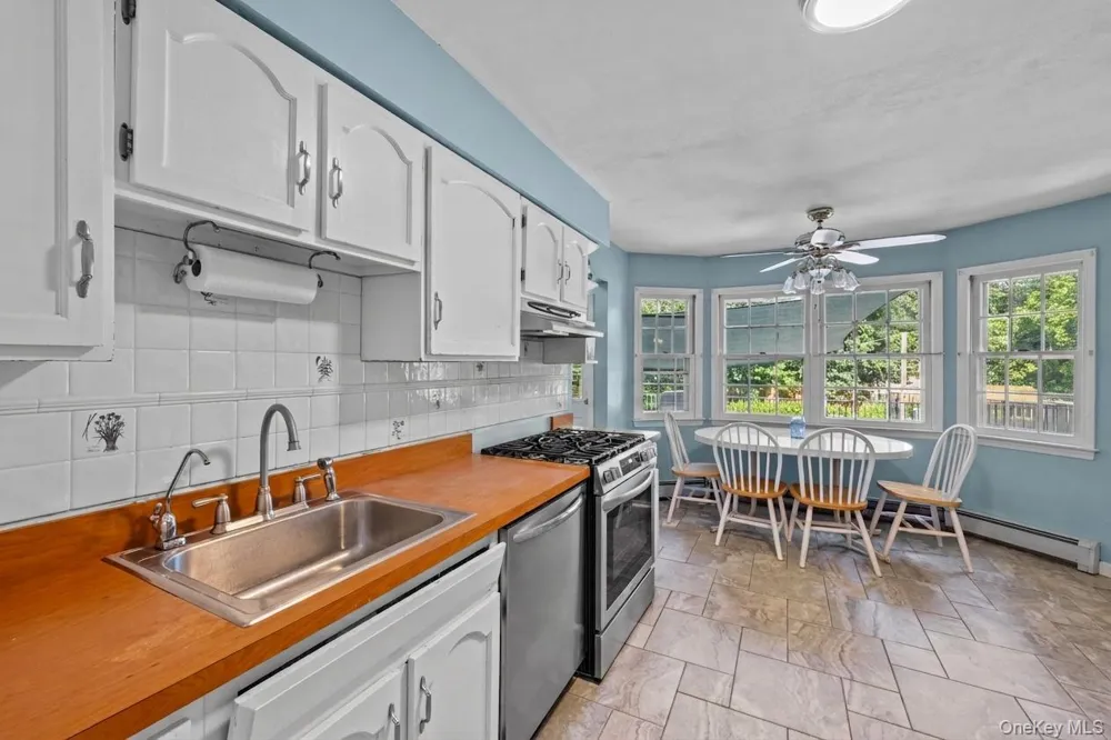 37 Black Locust Avenue East Setauket, NY 11733