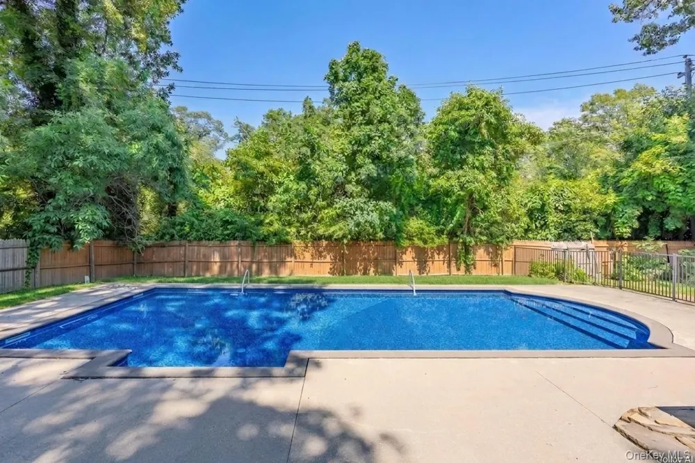37 Black Locust Avenue East Setauket, NY 11733