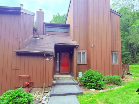 45 Redwood Drive