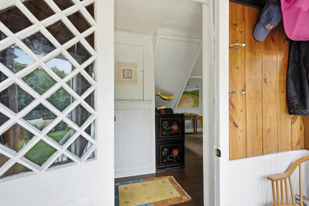 28 Bowden Square Southampton, NY 11968