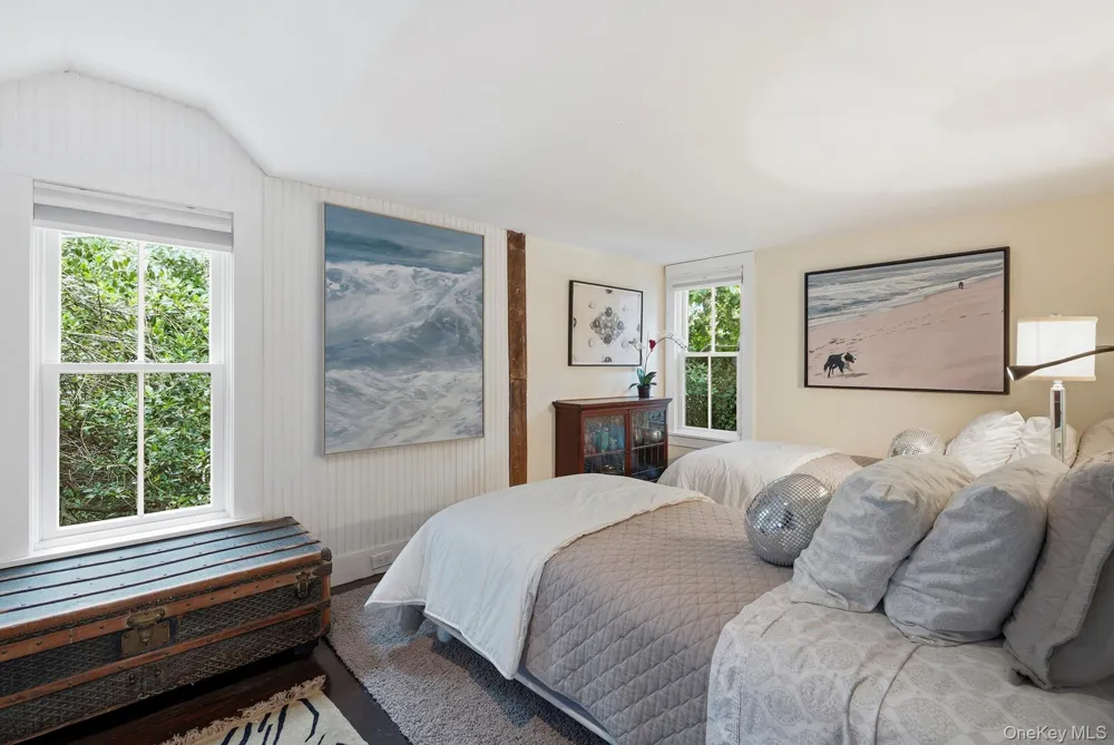 28 Bowden Square Southampton, NY 11968