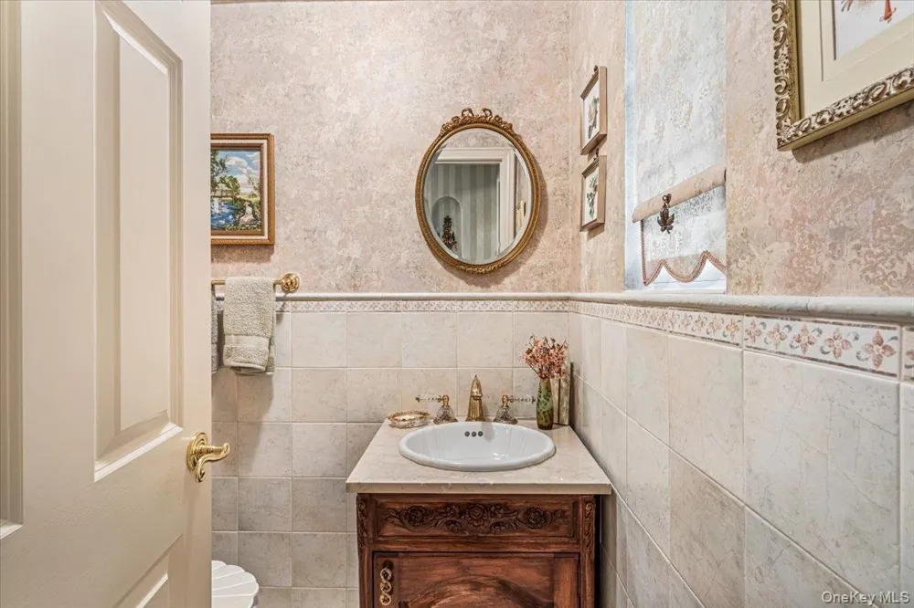 78-20 222nd Street Oakland Gardens, NY 11364
