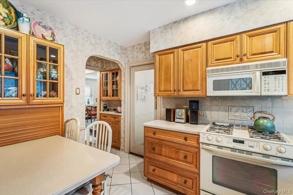 78-20 222nd Street Oakland Gardens, NY 11364