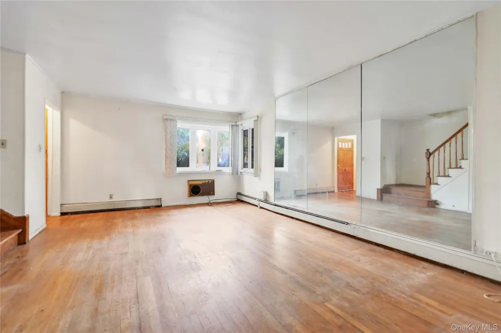 67-60 Bell Boulevard Oakland Gardens, NY 11364