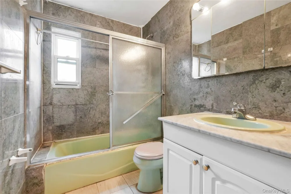 67-60 Bell Boulevard Oakland Gardens, NY 11364