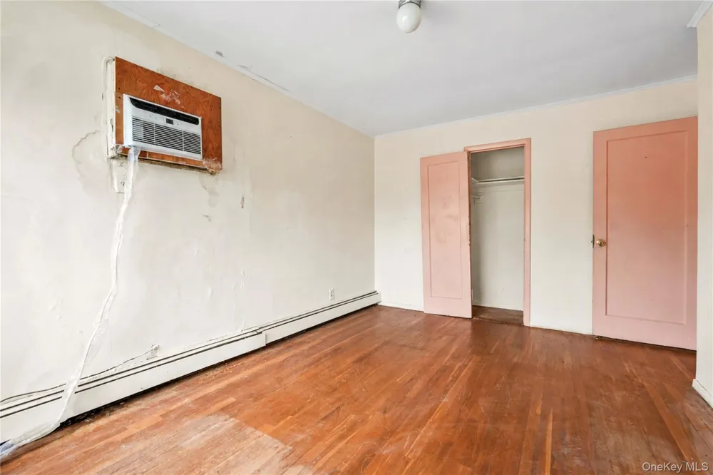 67-60 Bell Boulevard Oakland Gardens, NY 11364