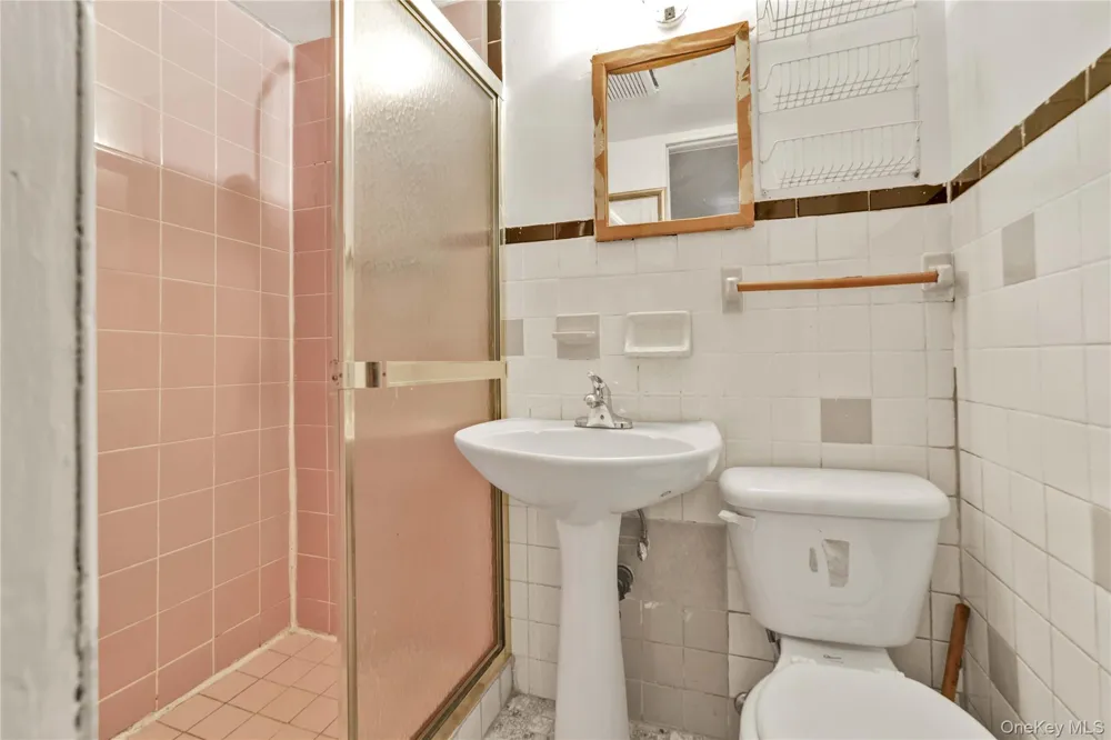 67-60 Bell Boulevard Oakland Gardens, NY 11364