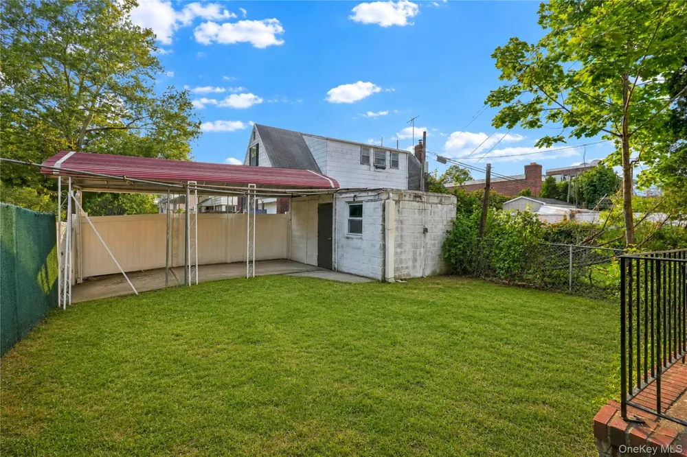 67-60 Bell Boulevard Oakland Gardens, NY 11364