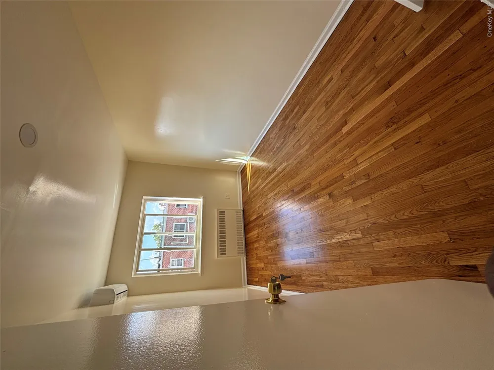 10569 Flatlands 1st Street Brooklyn, NY 11236