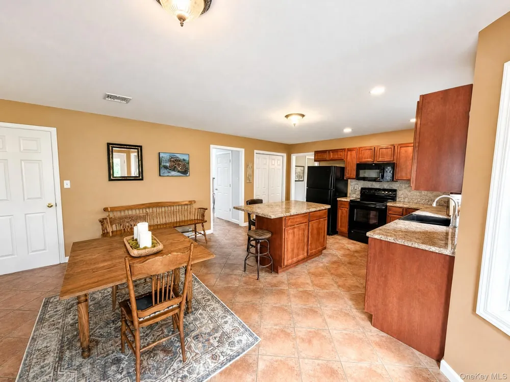11 Old Dominion Road Blooming Grove, NY 10914