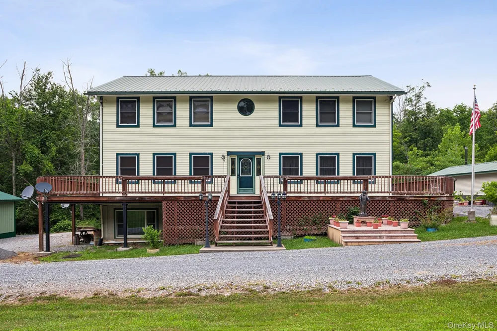 234 Mary Taylor Road Call Listing Agent, NY 12122