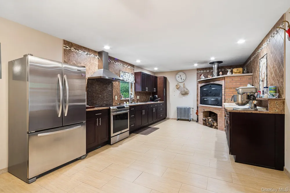 234 Mary Taylor Road Call Listing Agent, NY 12122