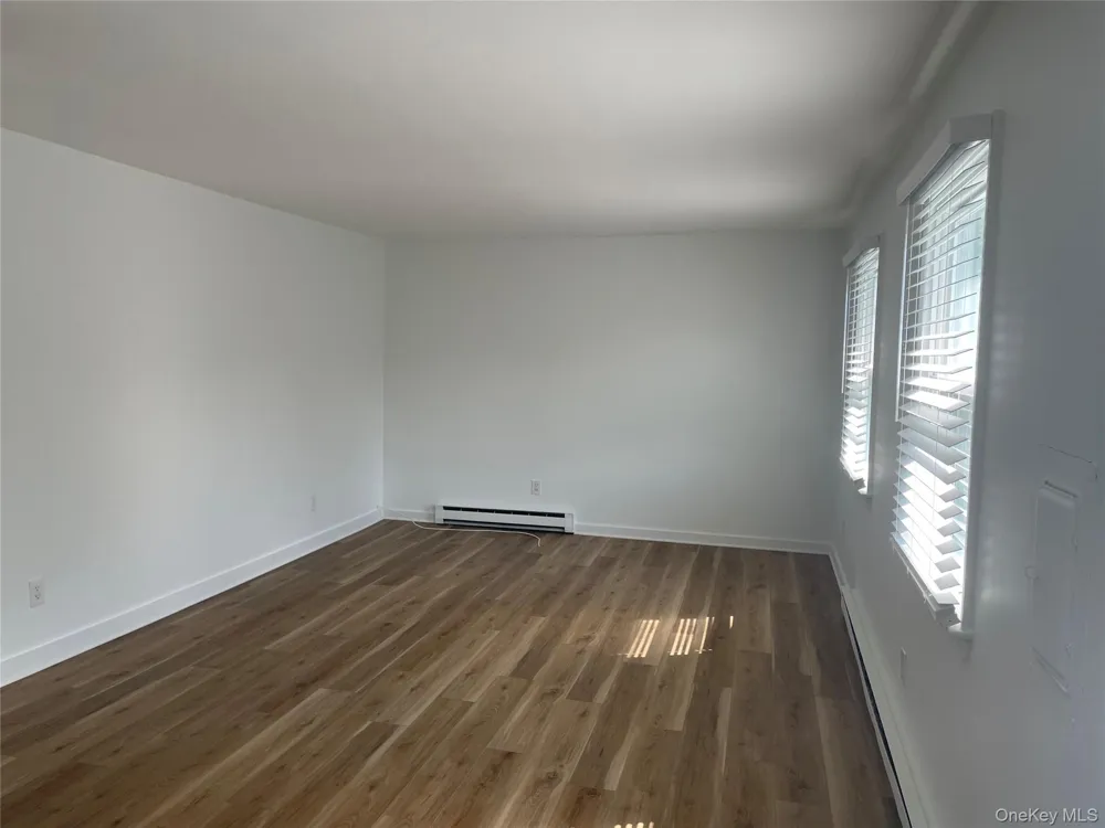 43 Brushy Neck Lane #13 Westhampton, NY 11977