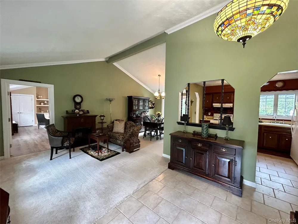 54 Madeline Road Ridge, NY 11961